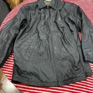 Brand SW South WindBlack leather jacket size men Large. Great Condition. SKU887